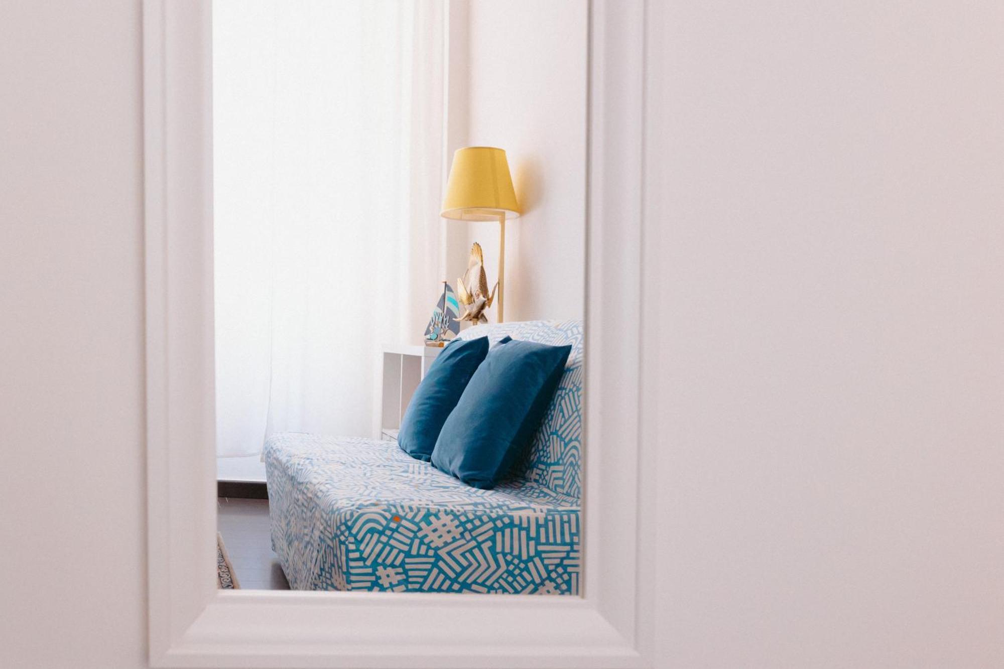 Blue Sea View Apartment