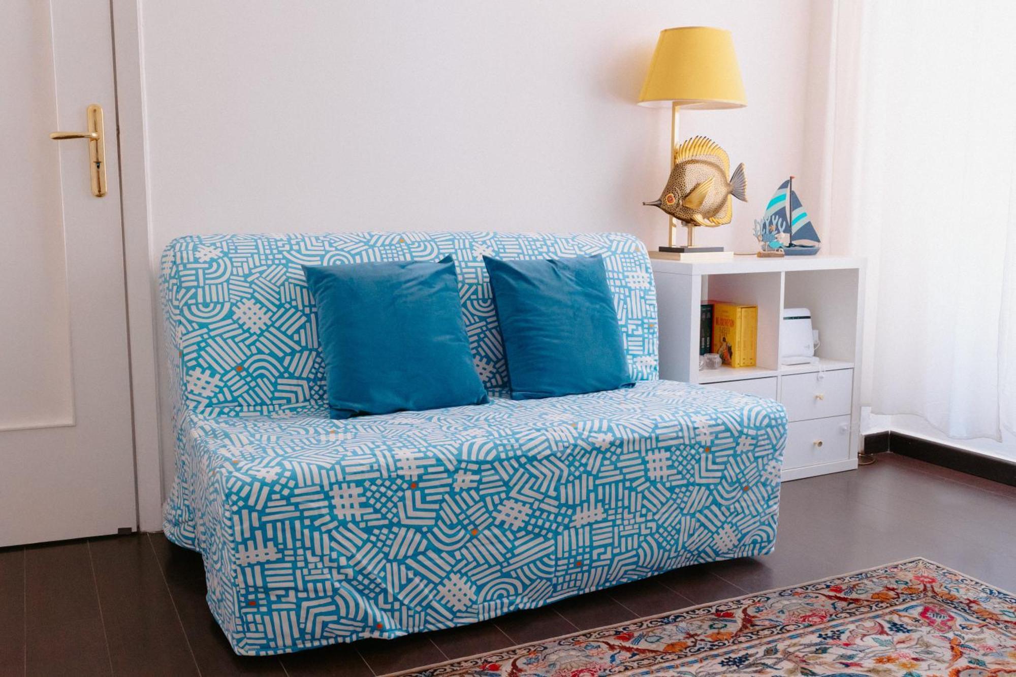 Blue Sea View Apartment