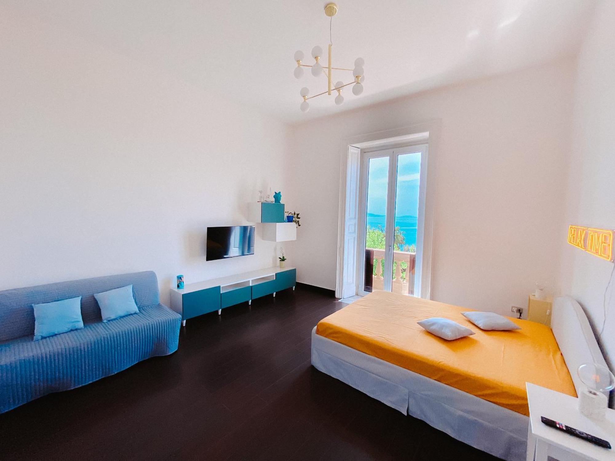 Blue Sea View Apartment *