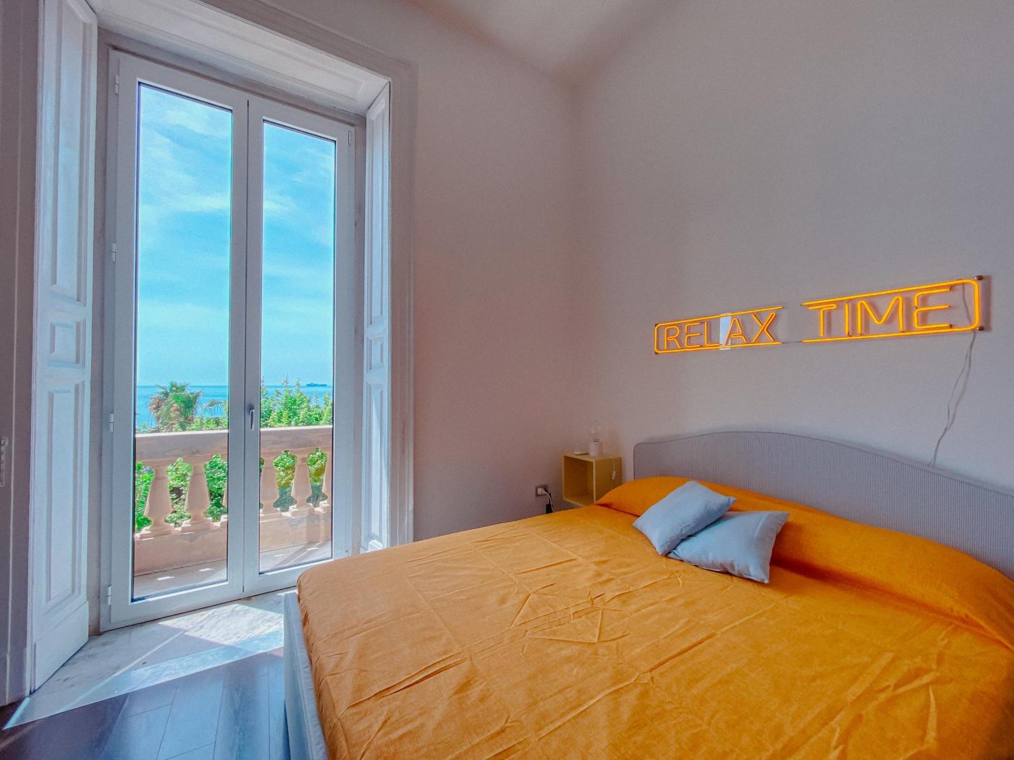 Blue Sea View Apartment Salerno