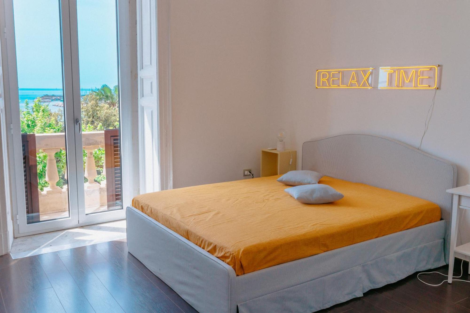 Blue Sea View Apartment Salerno